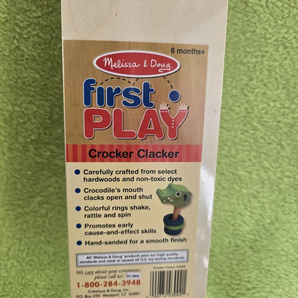 NWT - NIB -6M+ Baby BOY & Girls TOY Melissa & Doug Wooden Crocodile Clacker (Q3)